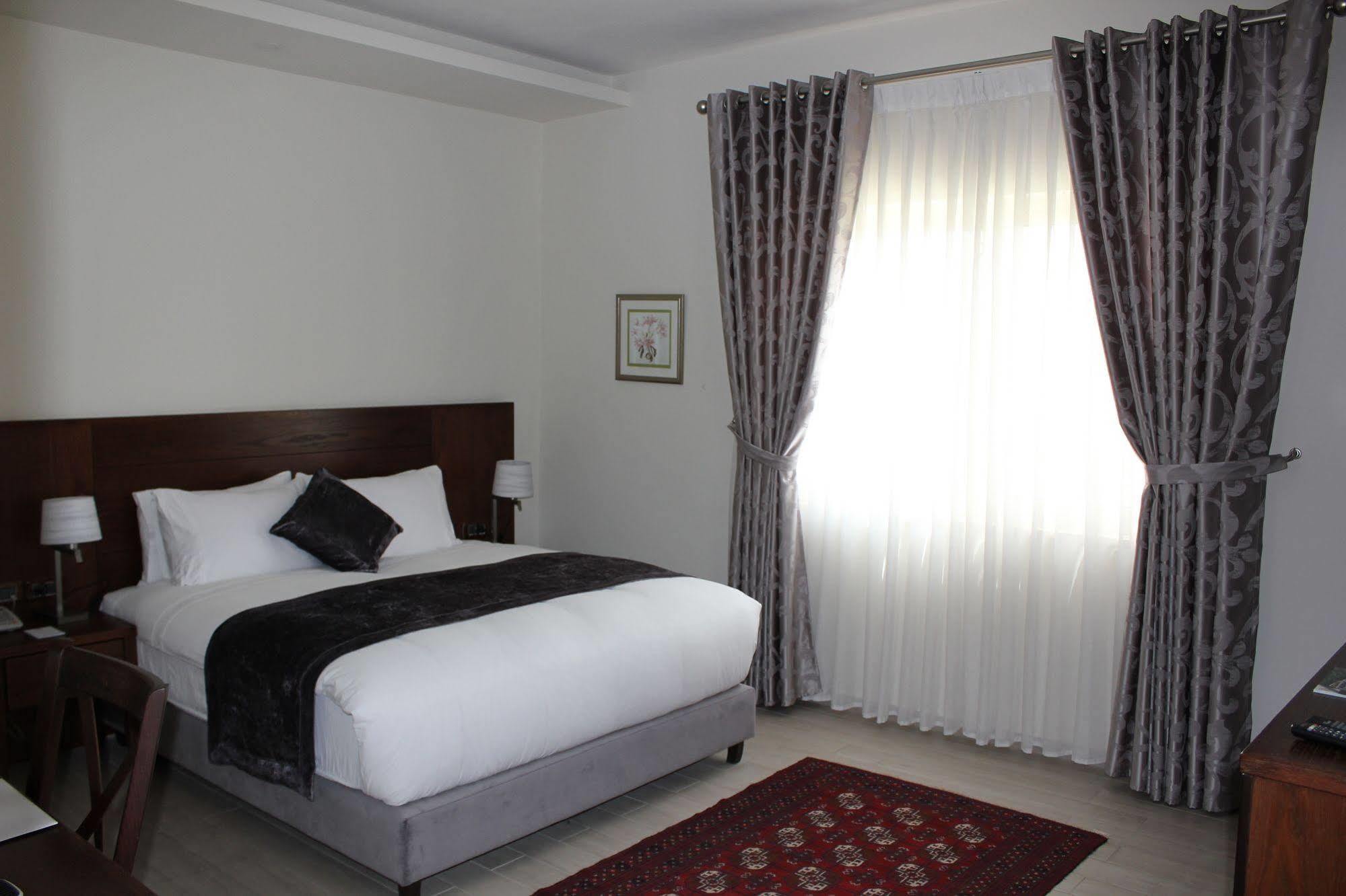 Lavender Boutique Hotel Ramallah Buitenkant foto