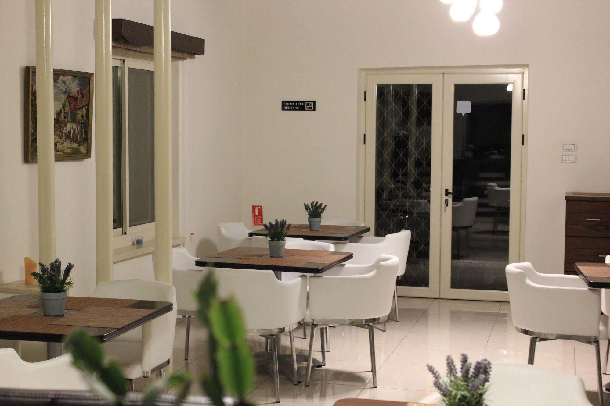Lavender Boutique Hotel Ramallah Buitenkant foto