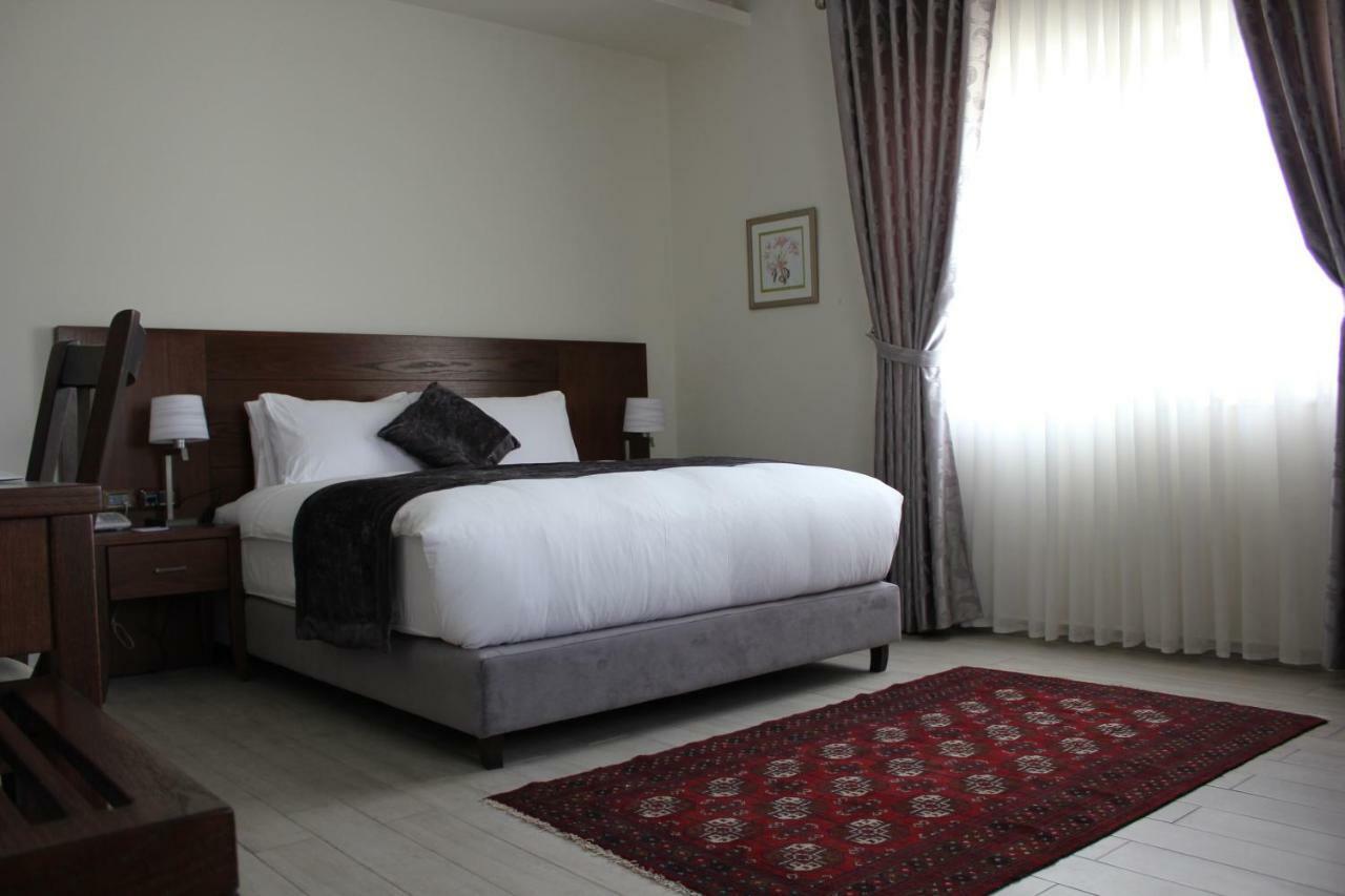 Lavender Boutique Hotel Ramallah Buitenkant foto