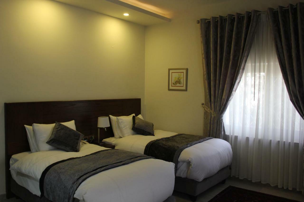 Lavender Boutique Hotel Ramallah Buitenkant foto